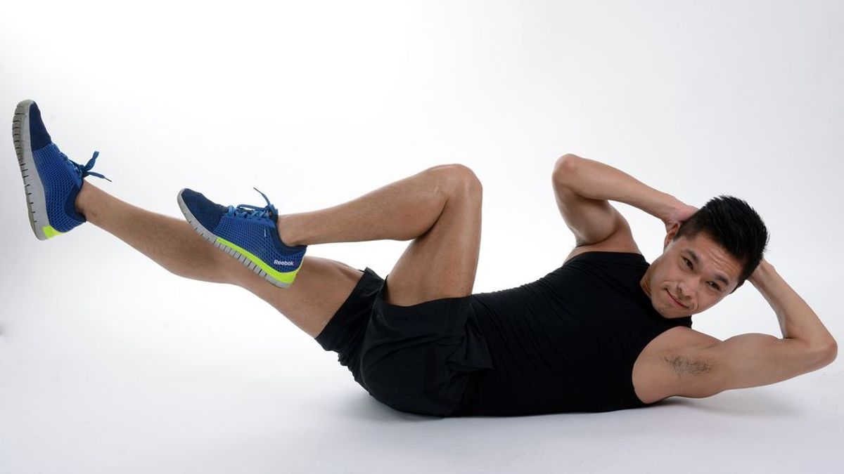 ¿Cómo hacer abdominales en casa correctamente?