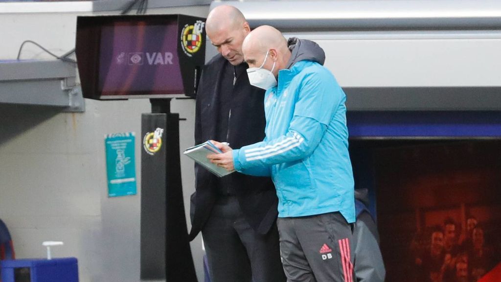Zidane tiene solo 13 jugadores del primer equipo.
