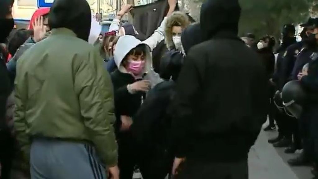 "Antirrepresivos, antifascistas y anarquistas": así se declaran los detenidos en los disturbios de Madrid "Antirrepresivos, antifascistas y anarquistas": así se declaran los detenidos en los disturbios de Madrid