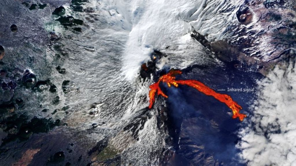 EuropaPress_3571009_rios_lava_erupcion_etna EuropaPress_3571009_rios_lava_erupcion_etna