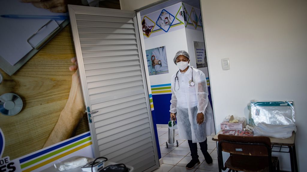 Brasil supera las 245.000 muertes por covid-19, tras sumar otras 1.212