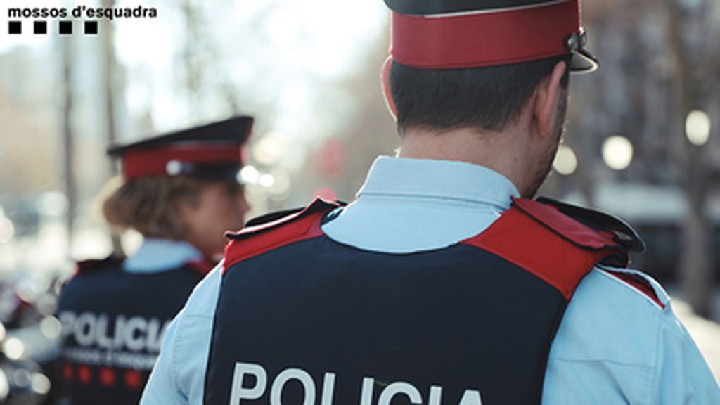 Detenido por golpear a una persona sin hogar con los puños y un palo en Barcelona Detenido por golpear a una persona sin hogar con los puños y un palo en Barcelona