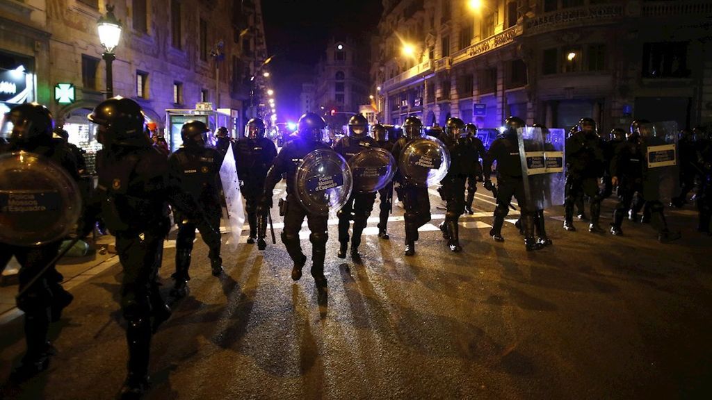Última hora de las protestas en Madrid y Barcelona por el encarcelamiento de Hasél Última hora de las protestas en Madrid y Barcelona por el encarcelamiento de Hasél