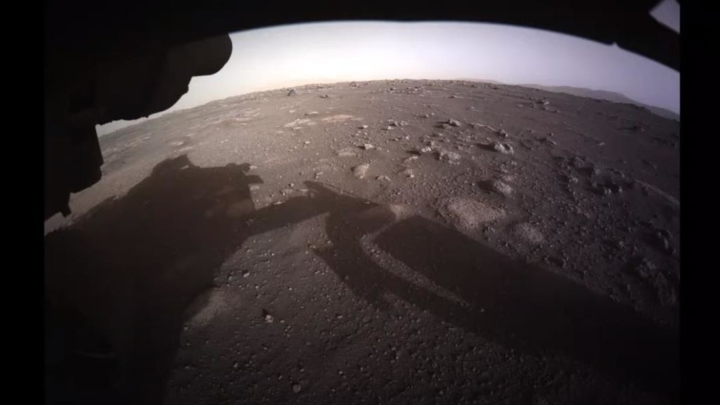 Primeras imágenes en color de Marte enviadas por el rover Perseverance