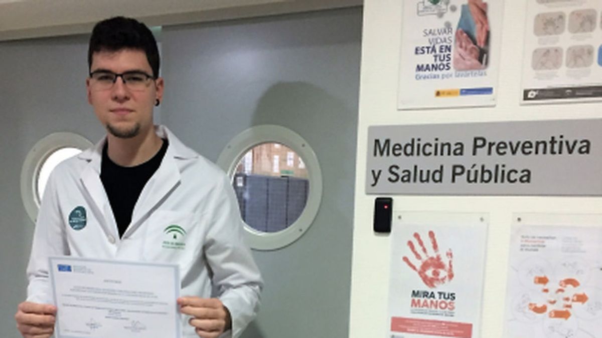 Mario Rivero, un residente en plena pandemia: "Es una mezcla de reto, susto e incertidumbre" Mario Rivero, un residente en plena pandemia: "Es una mezcla de reto, susto e incertidumbre"