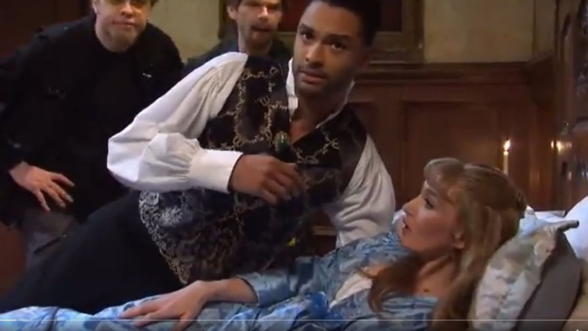 Regé-Jean Page, en 'Saturday Night Live' Regé-Jean Page, en 'Saturday Night Live'