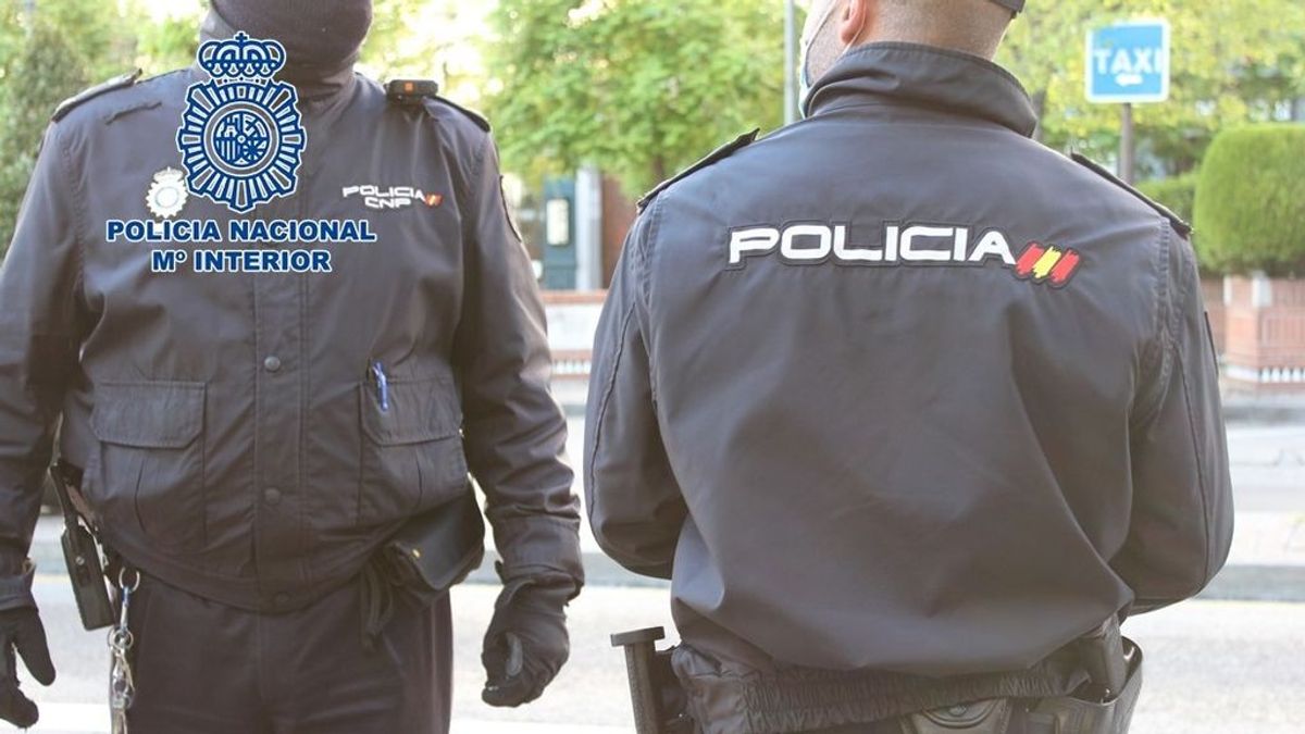 Un herido de bala, dos familiares arrestados y en búsqueda el autor de dos disparos en Granada