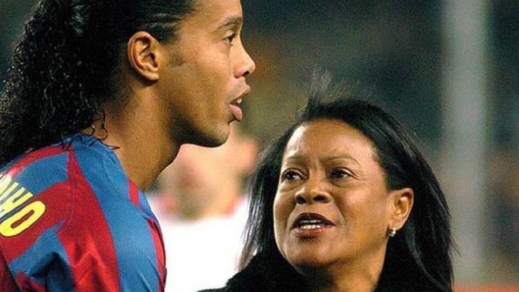 Fallece de covid19 la madre del exfutbolista brasileño Ronaldinho Gaúcho