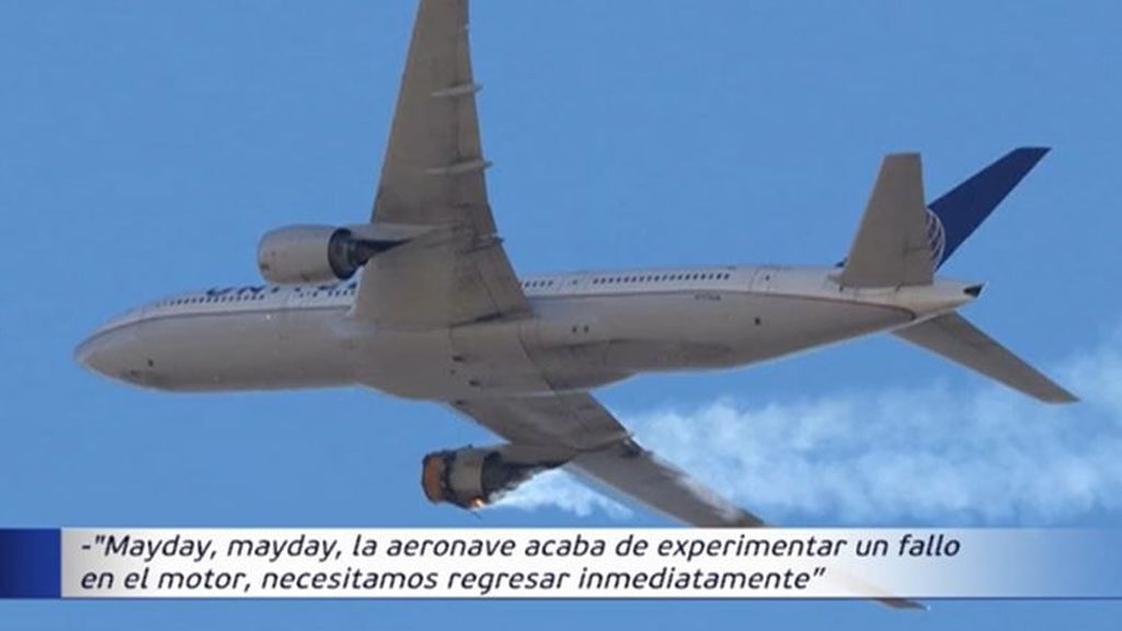El aviso del piloto que dirigía el avión de Denver al que le explotó un motor en pleno vuelo: "Mayday, heavy mayday"