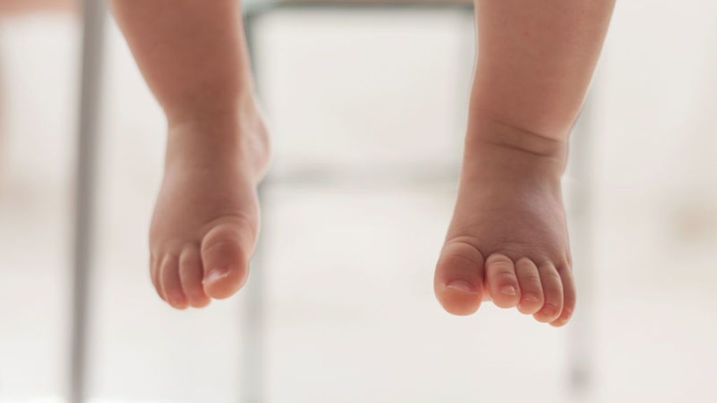 Por tanto, a la hora de comprar una cuna habrá que tener en cuenta el tamaño del niño y sus necesidades.
