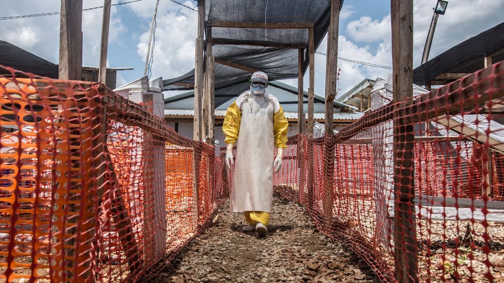 África lidia con el ébola (además del coronavirus): brotes en República Democrática del Congo y Guinea