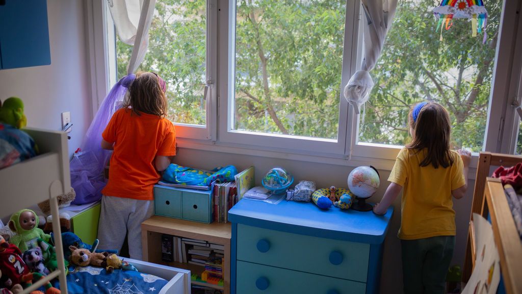 La covid pasa factura: Uno de cada cinco niños de la UE asegura estar creciendo infeliz y con ansiedad por el futuro La covid pasa factura: Uno de cada cinco niños de la UE asegura estar creciendo infeliz y con ansiedad por el futuro
