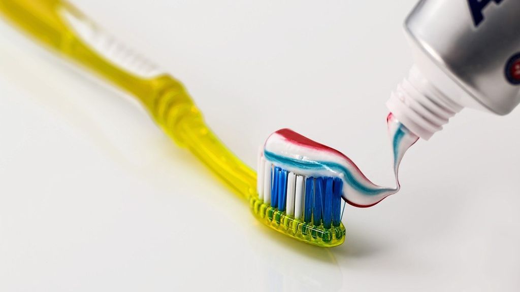 pasta-dientes-ocu