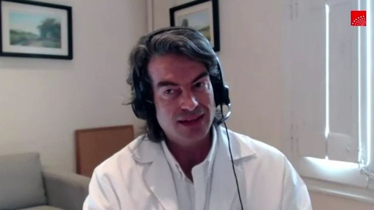 Carlos Mur, el doctor que firmó los "protocolos de la muerte" en las residencias de Madrid, niega que se aplicaran Carlos Mur, el doctor que firmó los "protocolos de la muerte" en las residencias de Madrid, niega que se aplicaran