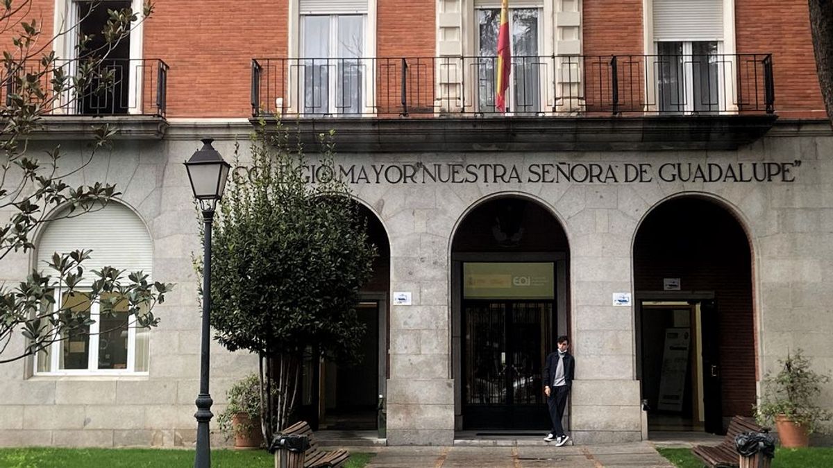 Un brote de la variante británica con casi 60 chavales contagidos en cuatro Colegios Mayores de Madrid Un brote de la variante británica con casi 60 chavales contagidos en cuatro Colegios Mayores de Madrid