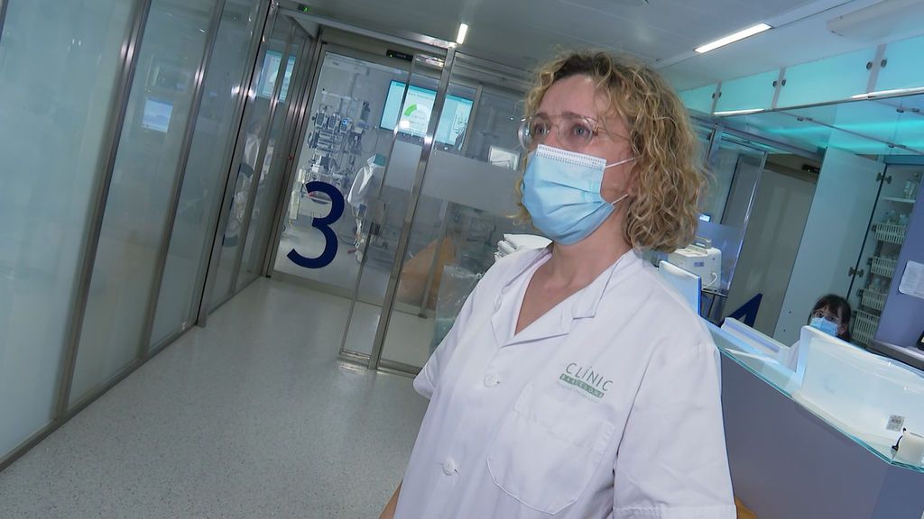 Manuela León, enfermera de la UCI del Hospital Clínic de Barcelona