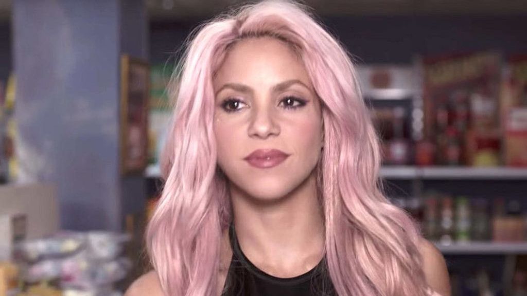 Shakira se ha decantado por el rosa en más de una ocasión.