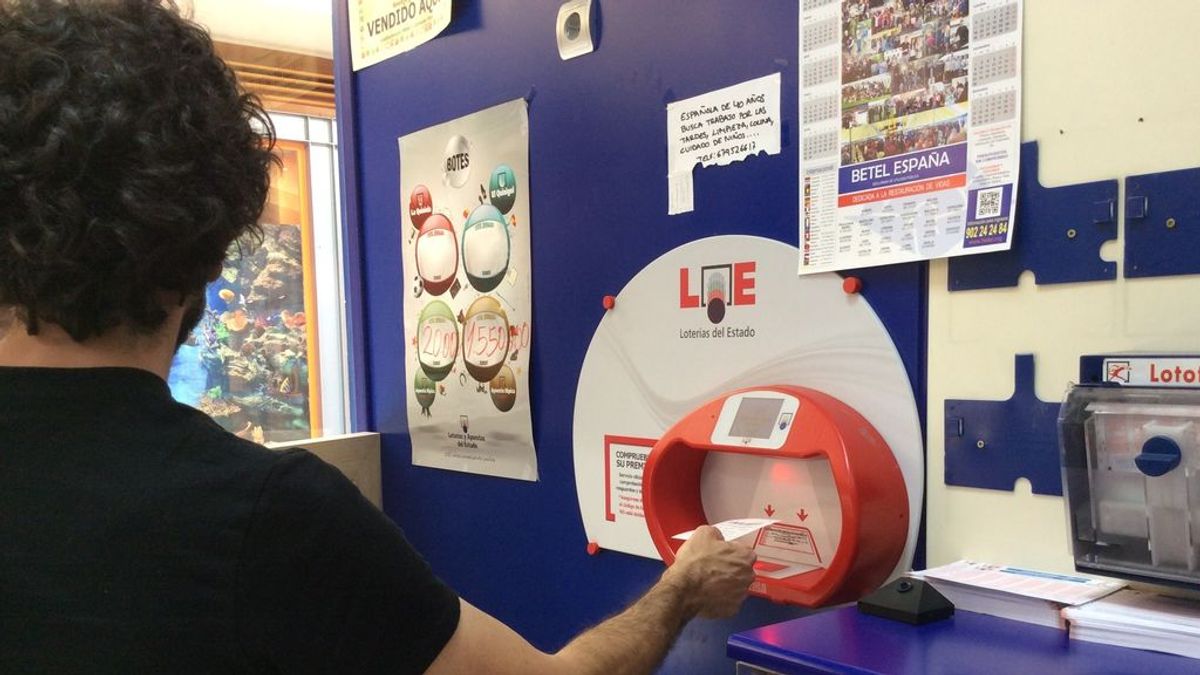 Se busca en Cáceres al dueño de un décimo premiado con 60.000 euros encontrado en la calle Se busca en Cáceres al dueño de un décimo premiado con 60.000 euros encontrado en la calle