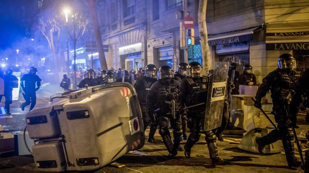 Imagen de los disturbios en Barcelona en apoyo a Hasél Imagen de los disturbios en Barcelona en apoyo a Hasél
