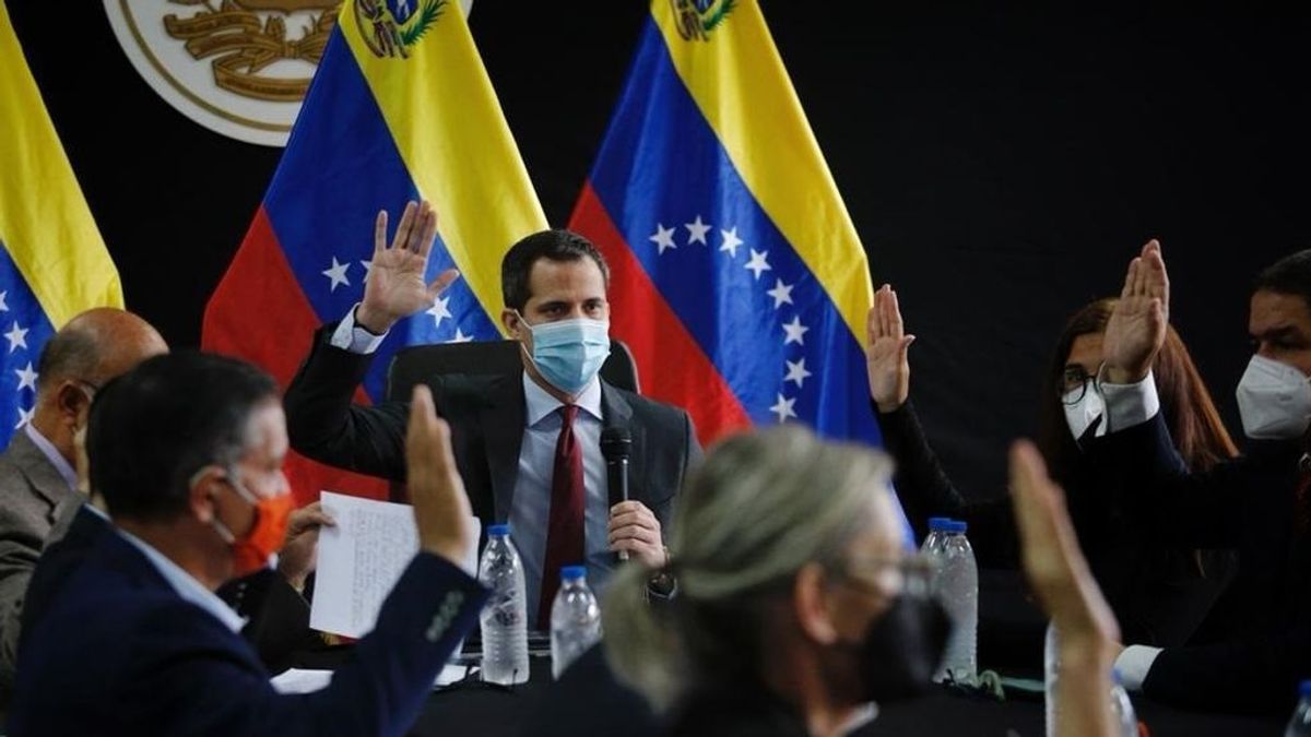 Maduro inhabilita 15 años al líder opositor venezolano Juan Guaidó Maduro inhabilita 15 años al líder opositor venezolano Juan Guaidó