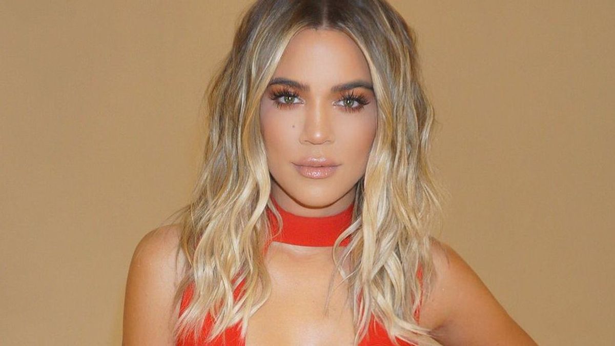 Photoshop o lente especial: Khloé Kardashian aclara si usó retoque fotográfico en una campaña publicitaria Photoshop o lente especial: Khloé Kardashian aclara si usó retoque fotográfico en una campaña publicitaria