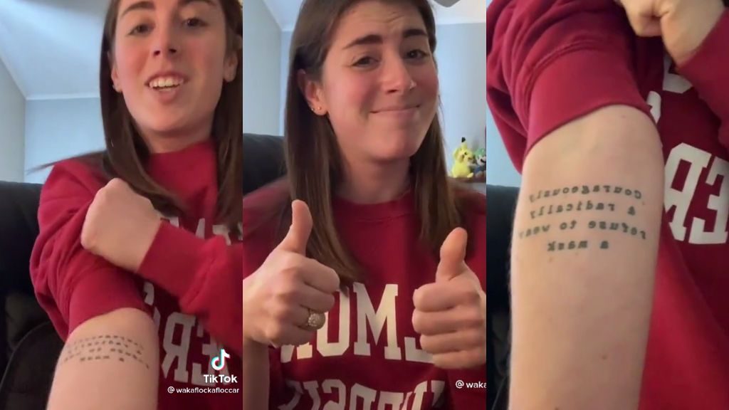 Se hizo un tatuaje en el que rechazaba llevar mascarilla antes de la pandemia y se le vuelve en contra