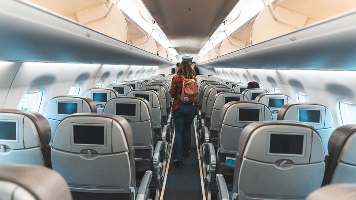 Una azafata desvela en redes cómo se olvidaron de una pasajera en un avión vacío