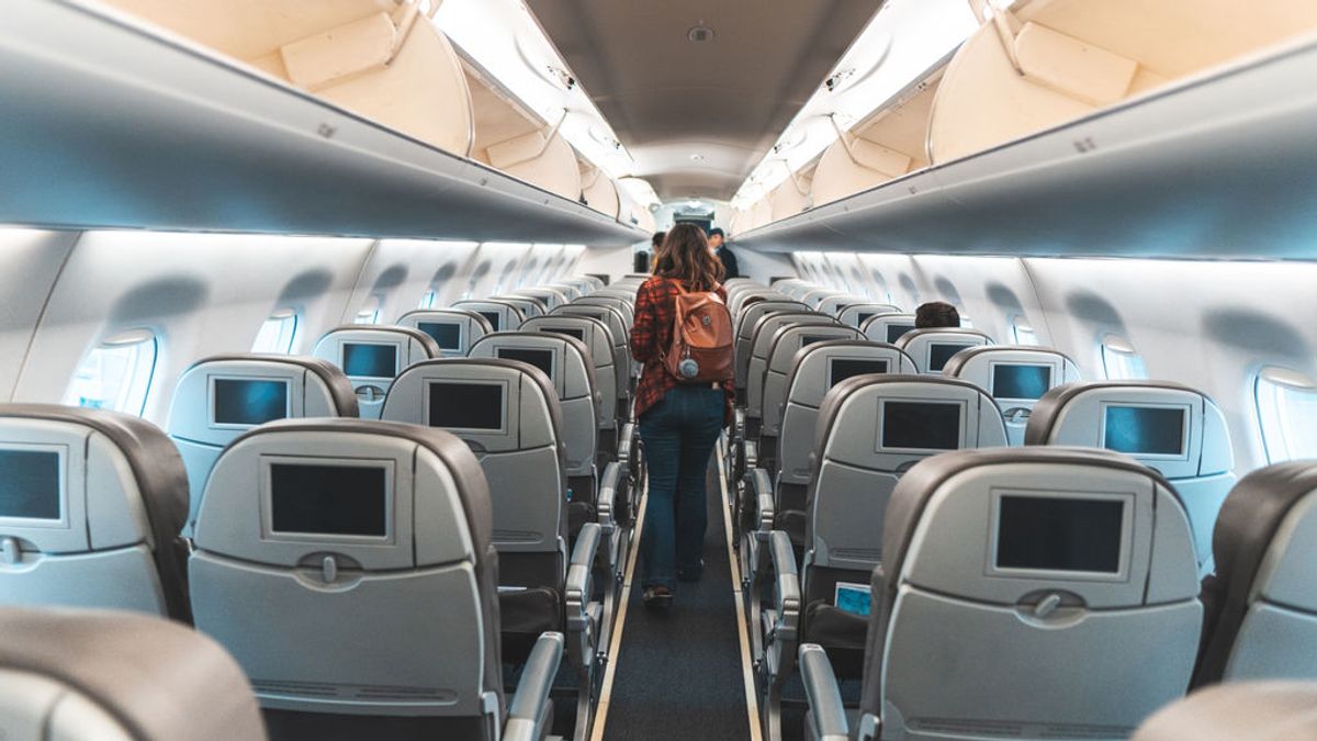 Una azafata desvela en redes cómo se olvidaron de una pasajera en un avión vacío Una azafata desvela en redes cómo se olvidaron de una pasajera en un avión vacío