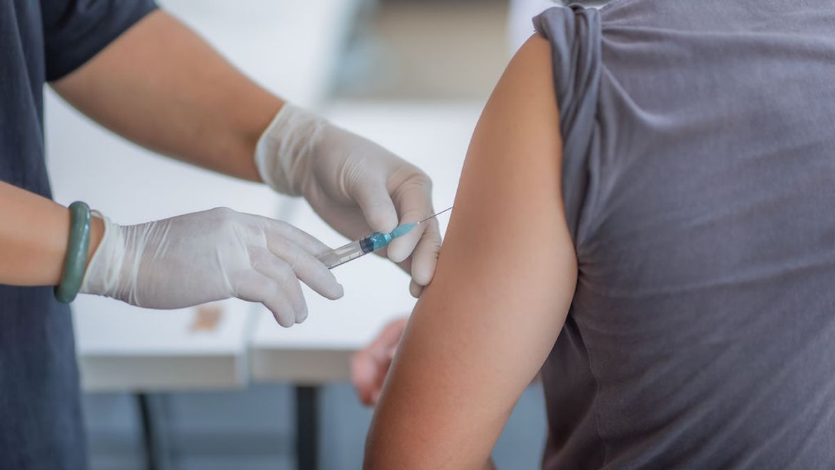 Una viróloga alemana advierte de lo que sucederá tras vacunar a toda la población: "Los niños se contagiarán de covid"