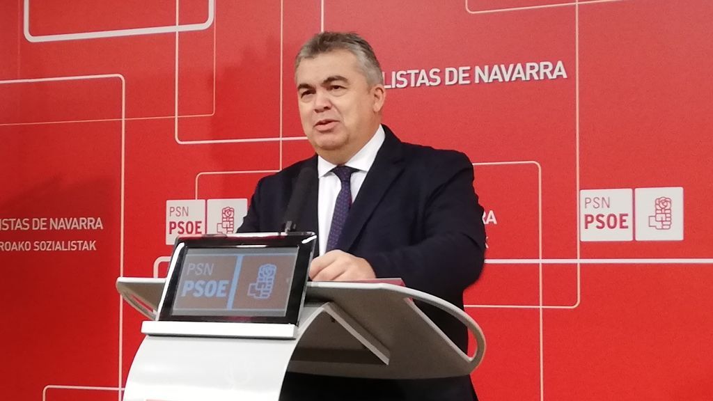 El PSOE pide al PP "renunciar a los vetos" para renovar el CGPJ: "No vamos a abandonar la senda del diálogo" El PSOE pide al PP "renunciar a los vetos" para renovar el CGPJ: "No vamos a abandonar la senda del diálogo"