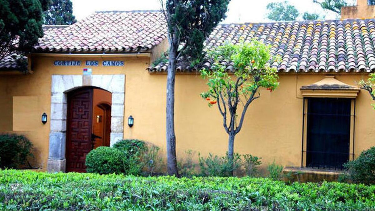 Fiesta ilegal en un cortijo de Cádiz: 200 personas desalojadas el sábado por incumplir aforo y medidas Covid Fiesta ilegal en un cortijo de Cádiz: 200 personas desalojadas el sábado por incumplir aforo y medidas Covid