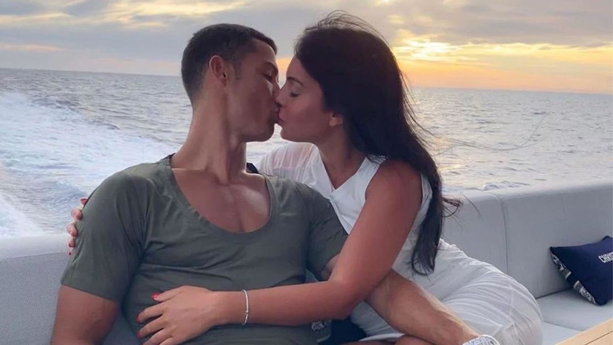 Gerogina desvela el lado más casero de Cristiano Ronaldo: “Es un súper papá y el mejor esposo con el que podría soñar” Gerogina desvela el lado más casero de Cristiano Ronaldo: “Es un súper papá y el mejor esposo con el que podría soñar”
