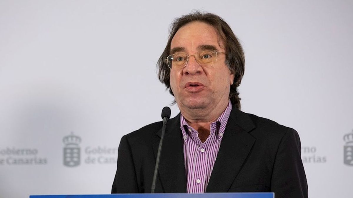 Amós Gacía, presidente de la Asociación Española de Vacunología: "No me gusta la idea de un 'pasaporte covid" Amós Gacía, presidente de la Asociación Española de Vacunología: "No me gusta la idea de un 'pasaporte covid"