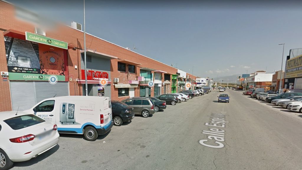 Macrofiesta en un polígono de Jaén