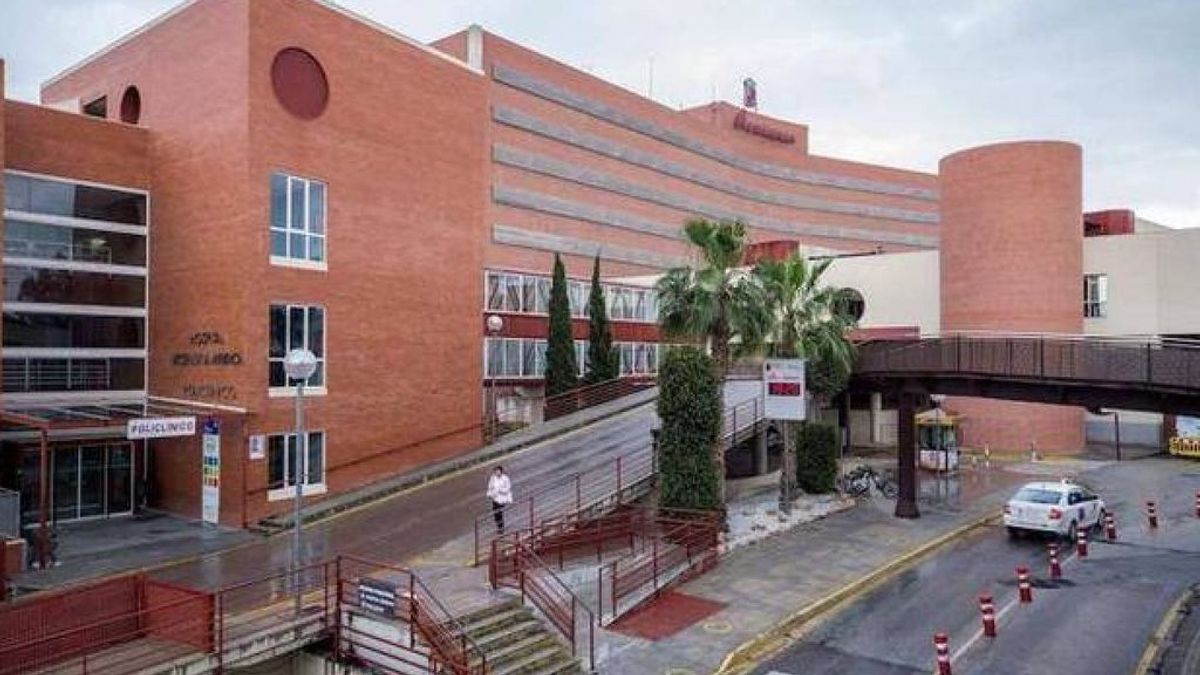 Un joven de 21 años se quema la cara con alcohol en Murcia: se encuentra grave