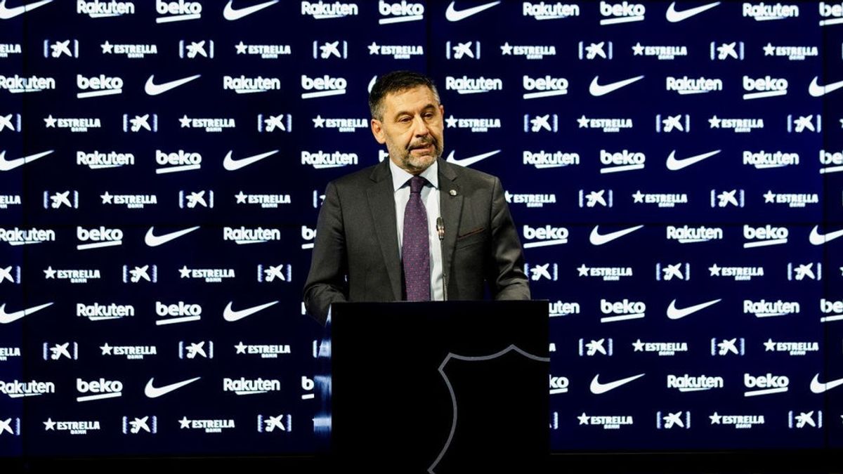 Bartomeu se acoge al derecho a no declarar y pasará la noche en comisaría por el 'Barçagate' Bartomeu se acoge al derecho a no declarar y pasará la noche en comisaría por el 'Barçagate'