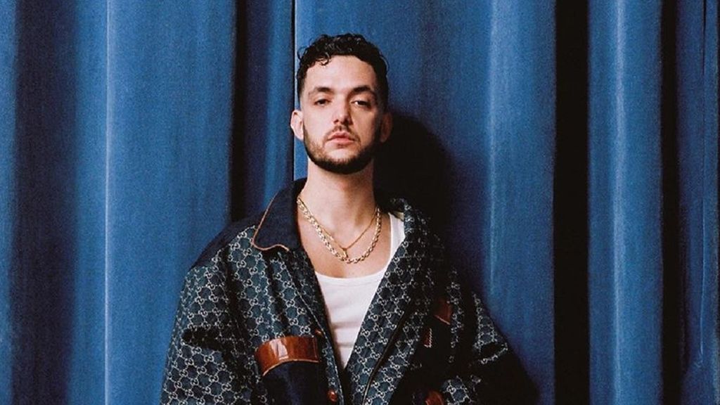 Doce curiosidades sobre C. Tangana, el cantante de moda: desde su serie favorita a sus influencias musicales