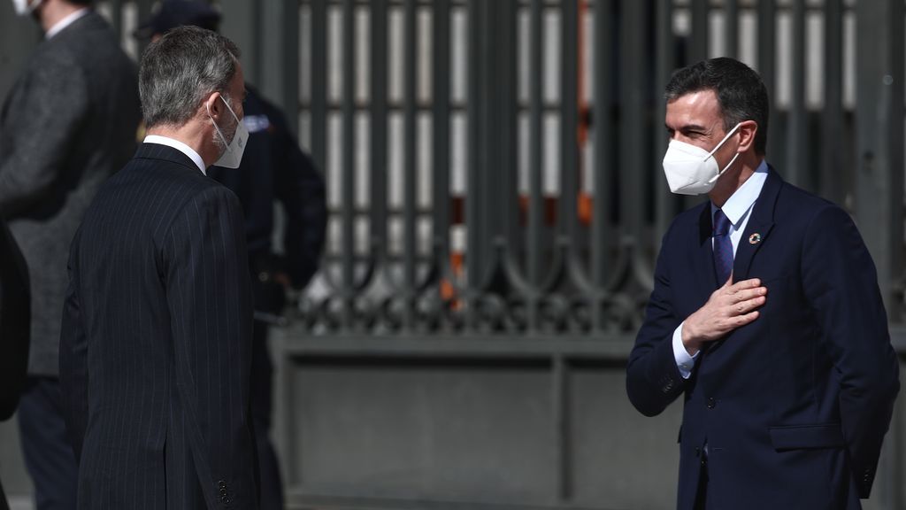 Felipe VI y Pedro Sánchez coincidirán el viernes en Barcelona, en plena ola de protestas y tras la nueva regularización del rey emérito Felipe VI y Pedro Sánchez coincidirán el viernes en Barcelona, en plena ola de protestas y tras la nueva regularización del rey emérito