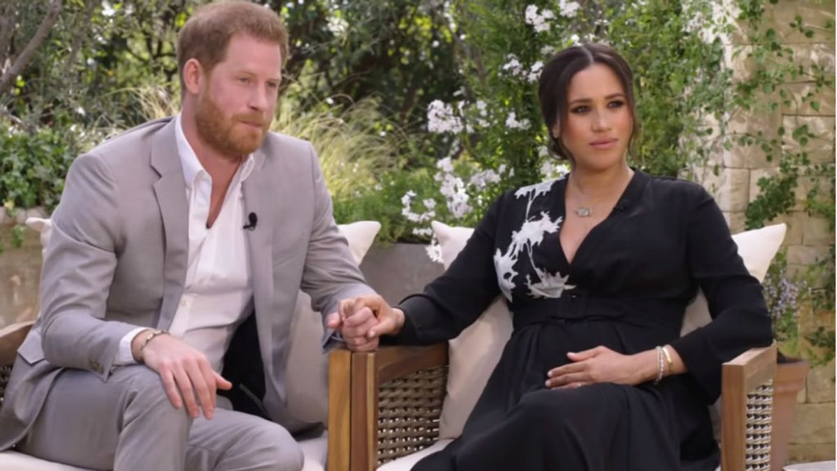 El príncipe Harry compara el 'acoso' que sufre Meghan de la prensa británica con el de su madre Lady Di El príncipe Harry compara el 'acoso' que sufre Meghan de la prensa británica con el de su madre Lady Di