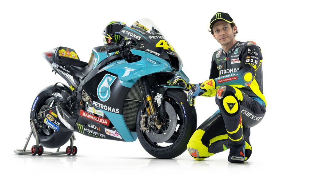 Valentino Rossi ya luce los colores de Petronas tras siete años con Yamaha: "Muy feliz"