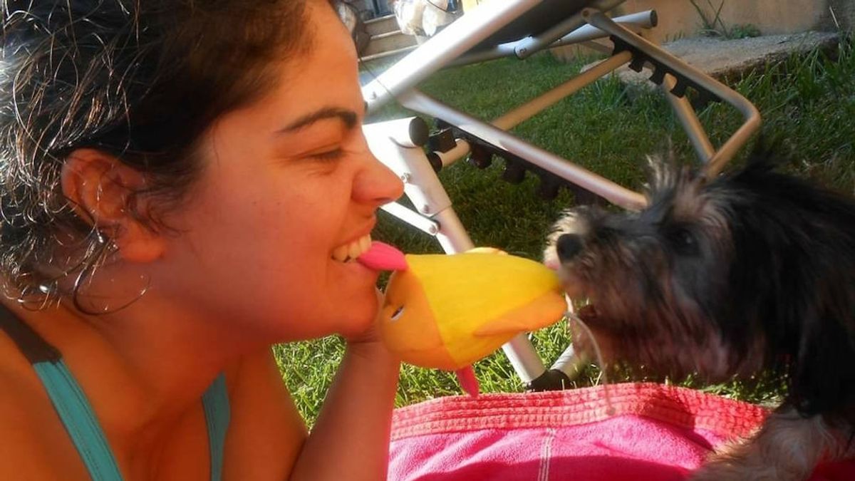 El sinvivir de Bea tras perder a Faruq: “El perro es mi vida y ofrezco 600 euros a quien lo encuentre” El sinvivir de Bea tras perder a Faruq: “El perro es mi vida y ofrezco 600 euros a quien lo encuentre”
