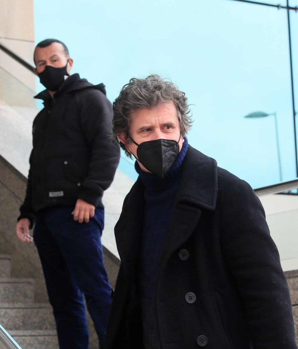 El actor Gabino Diego hace declaraciones a los medios tras su visita a la capilla ardiente