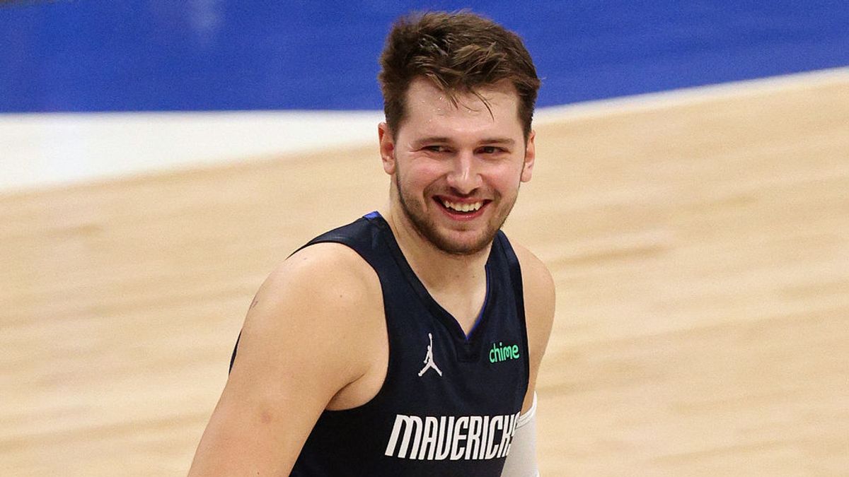 Luka Doncic consigue un nuevo hito en la NBA: su cromo firmado vendido por 3,8 millones de euros Luka Doncic consigue un nuevo hito en la NBA: su cromo firmado vendido por 3,8 millones de euros