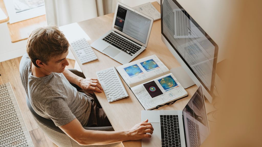 Cultura del yaísmo: ¿por qué nos distraemos más desde que llegó el teletrabajo?