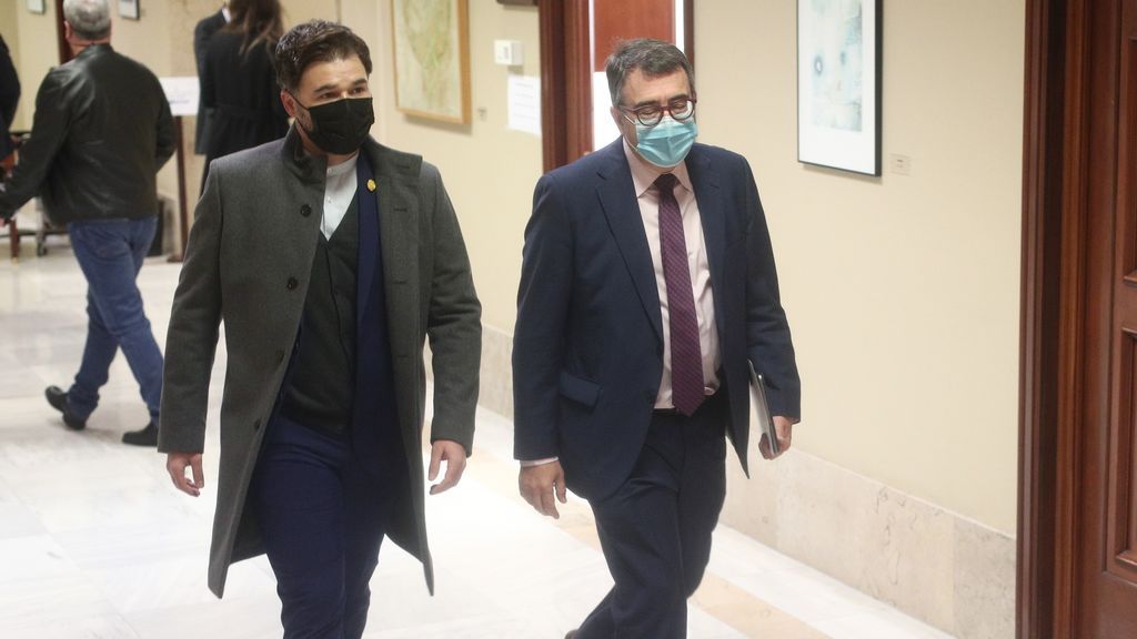 Los independentistas, el PNV y Más País piden que el Congreso investigue al rey emérito tras la regularización fiscal Los independentistas, el PNV y Más País piden que el Congreso investigue al rey emérito tras la regularización fiscal