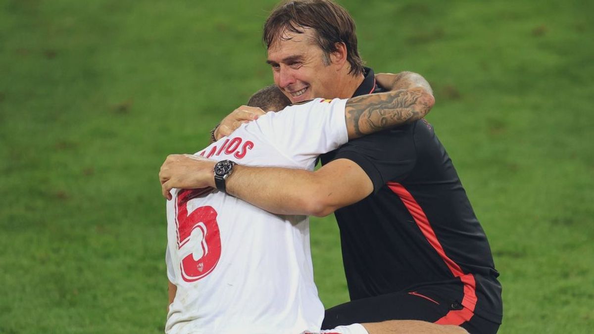 El Sevilla viaja con todo al Camp Nou, incluidos Ocampos y Acuña: “Todos están para jugar” El Sevilla viaja con todo al Camp Nou, incluidos Ocampos y Acuña: “Todos están para jugar”