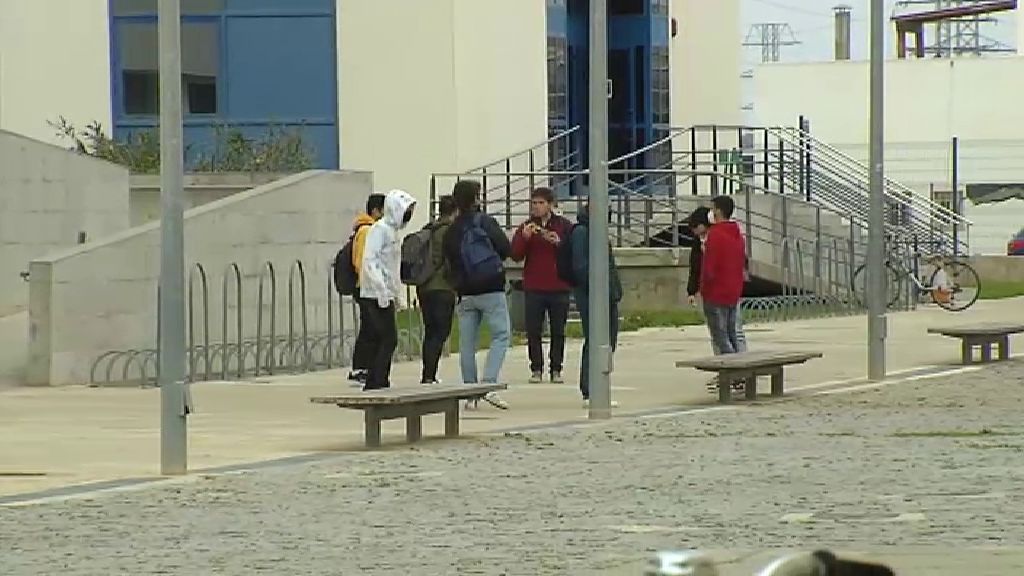 Estudiantes universitarios