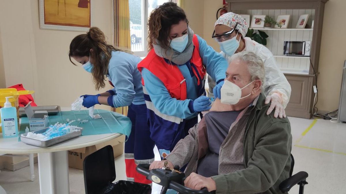Un 85% de mayores en residencias han recibido las dos dosis de las vacunas Un 85% de mayores en residencias han recibido las dos dosis de las vacunas