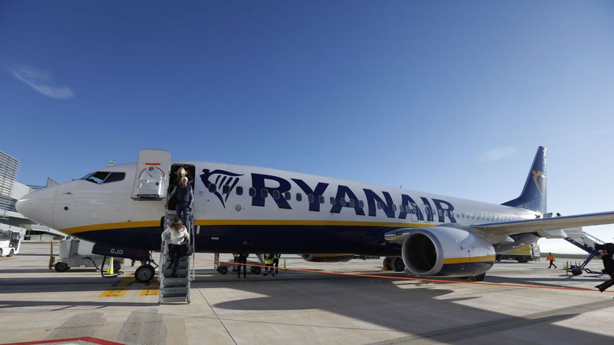 Baleares abre un expediente sancionador a Ryanair por cobrar el equipaje de mano Baleares abre un expediente sancionador a Ryanair por cobrar el equipaje de mano