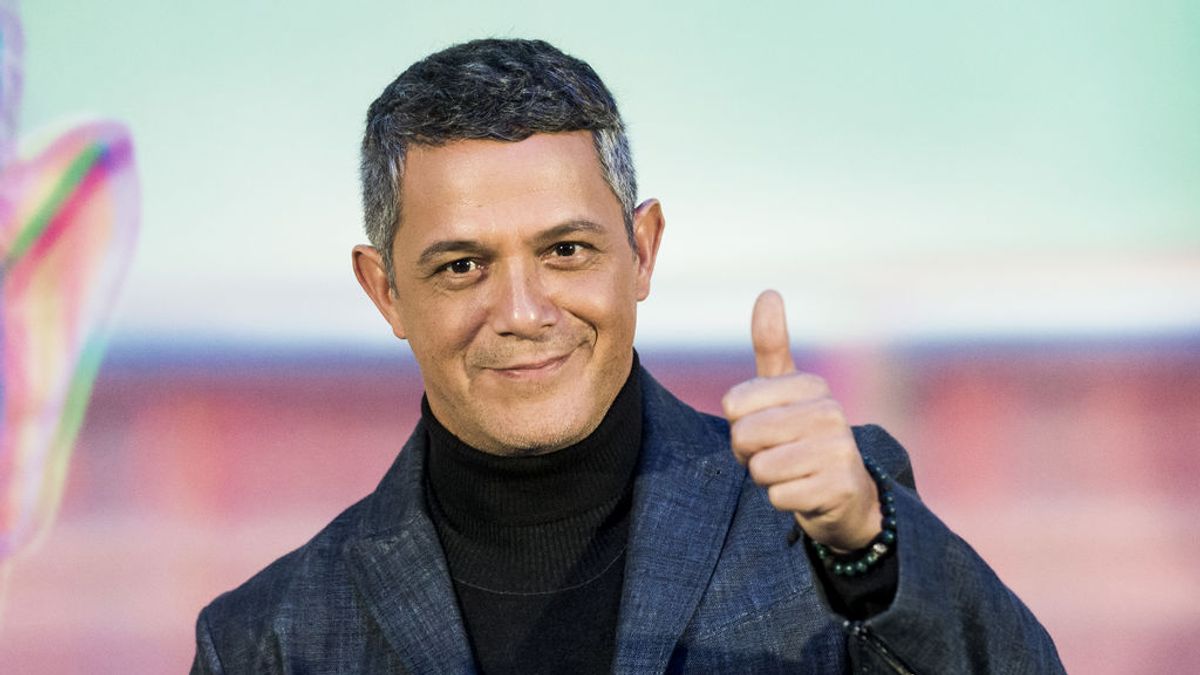 Alejandro Sanz y Carme Chaparro, entre nuevos vocales del Real Patronato de la Biblioteca Nacional presidido por Elvira Lindo Alejandro Sanz y Carme Chaparro, entre nuevos vocales del Real Patronato de la Biblioteca Nacional presidido por Elvira Lindo